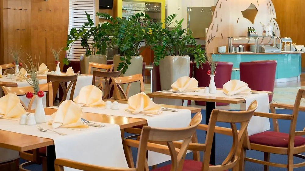 Star Inn Hotel Premium Graz 3*,